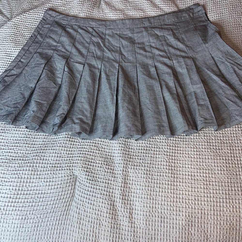 Pleated mini skirt